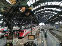 Milano, stazione centrale (foto Ibis) Milano, stazione centrale (foto Ibis)