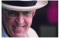 Nell'immagine, foto dello scrittore Piero Chiara dal sito www.premiochiara.it 