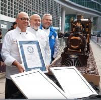 Treno di cioccolato, certificato del Guinness (ffoto Lnews)