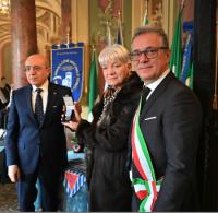Varese, consegna medaglia alla figlia di Parini (foto prefettura)